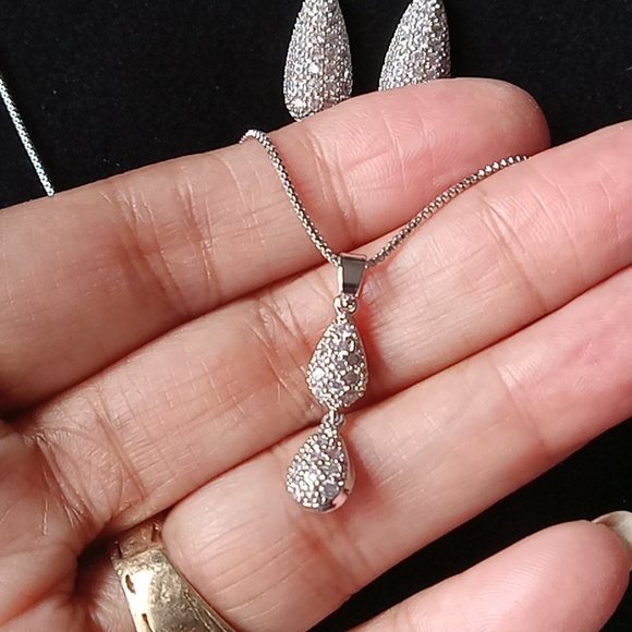 3 Pc Jewelry Set NWIB Siver Tone Encrusted w Crystal - Picture 4 of 5